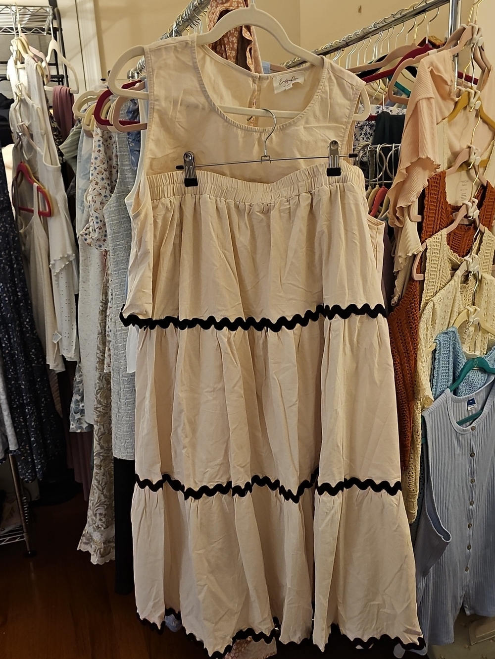 Chic Soul Cream Maxi Skirt And Crop Top Set with Black Trim